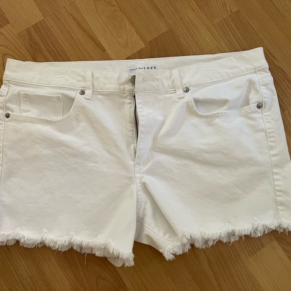 Loft Cutoff Shorts Size 12/31 White
